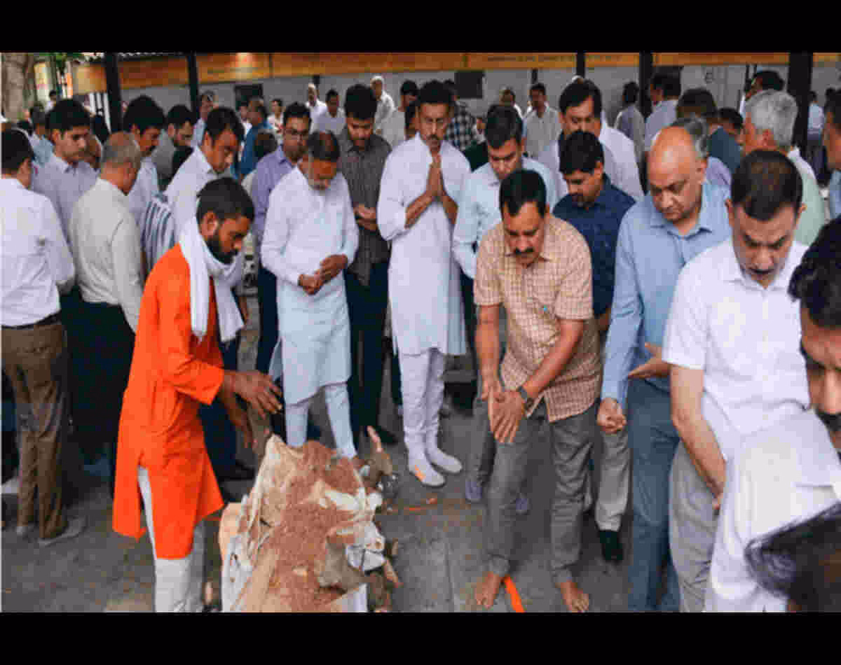 Rajasthan IAS Officers' Association Mourns the Untimely Demise of Senior Bureaucrat ACS Alok https://indiaprimetv.com/politics-government/trending-topics/u-r-sahoo-been-appointed-rpsc-chairman/